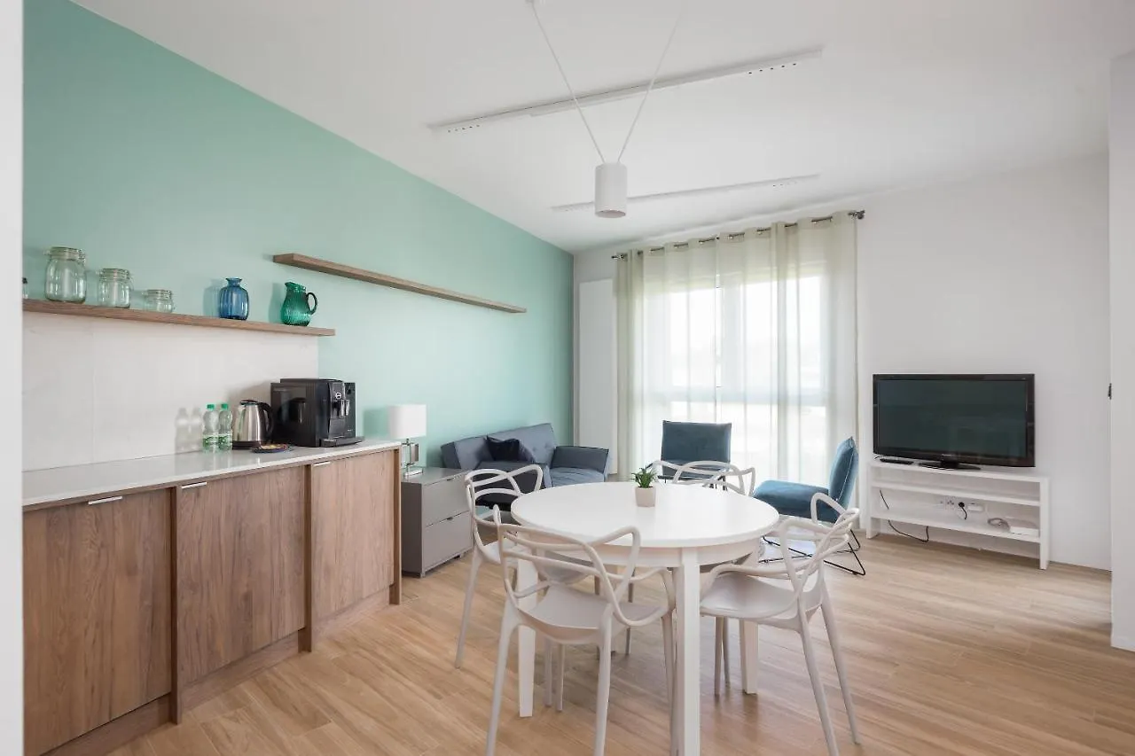 Okopowa Blue Apartment Warsaw Poland